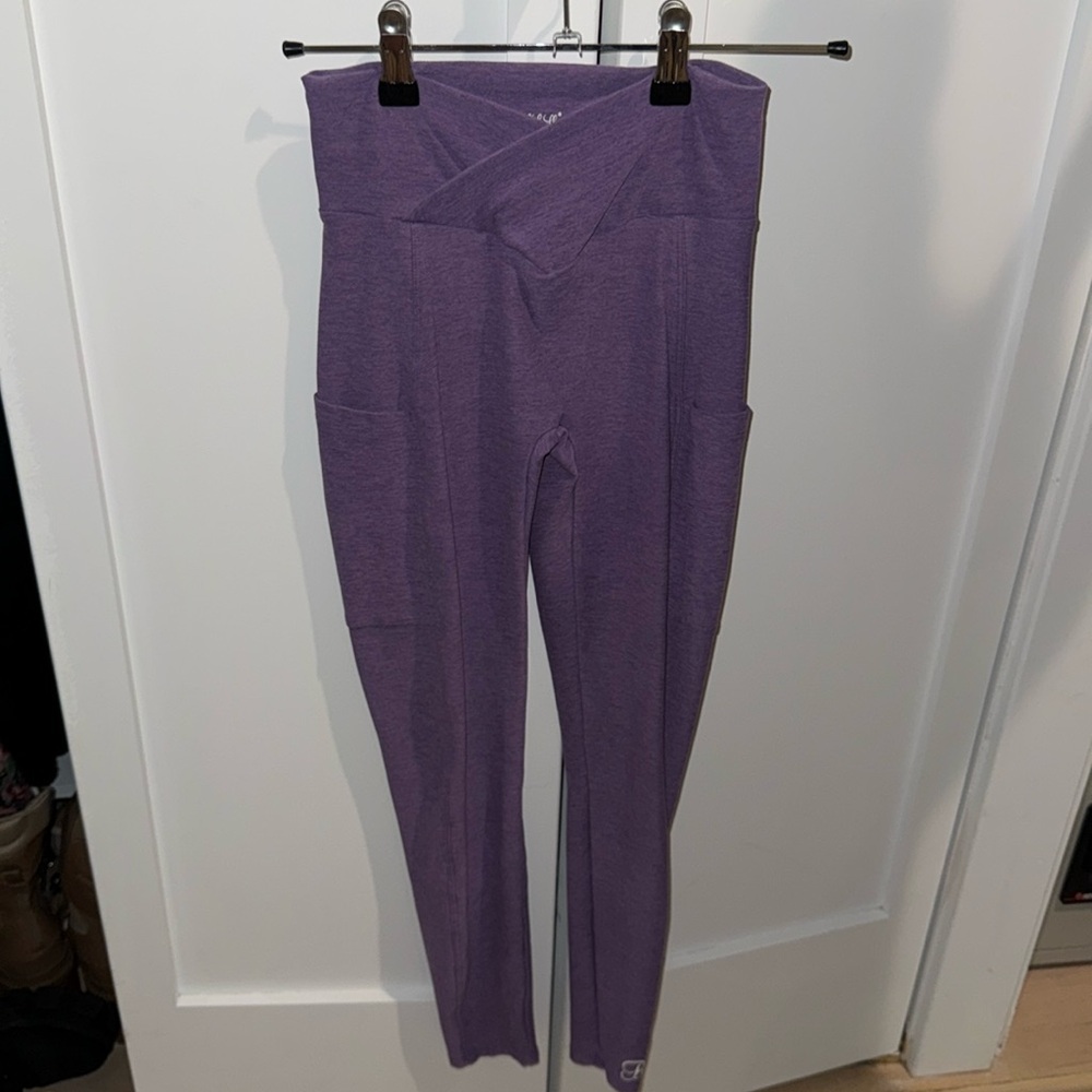 Bombshell curves leggings small